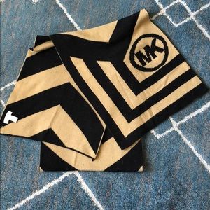 Michael Kors scarf
